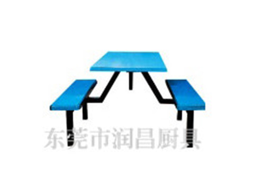 四人圓凳椅餐臺